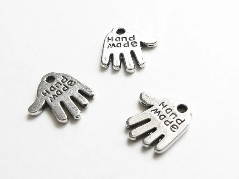 1 Breloque handmade argentée- pour création de bijoux