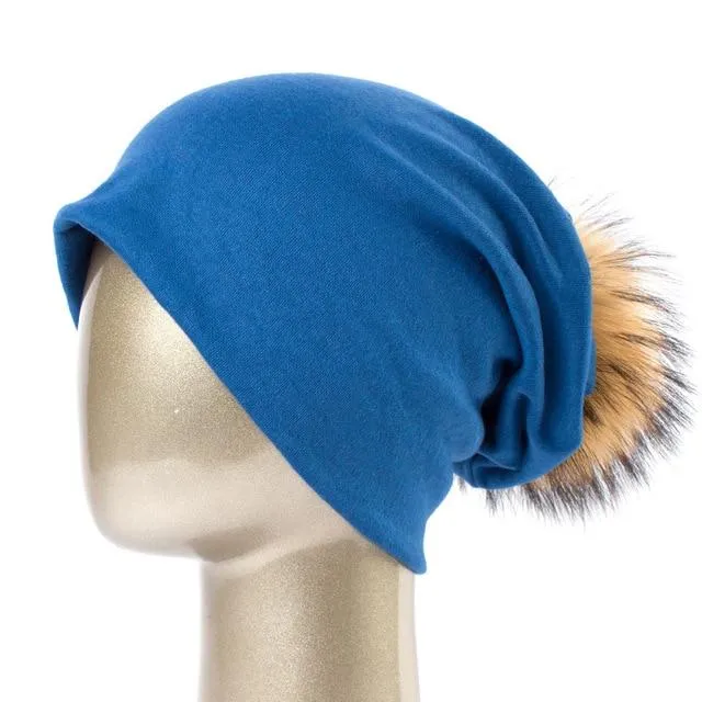 Bonnet et pompon multi-couleur