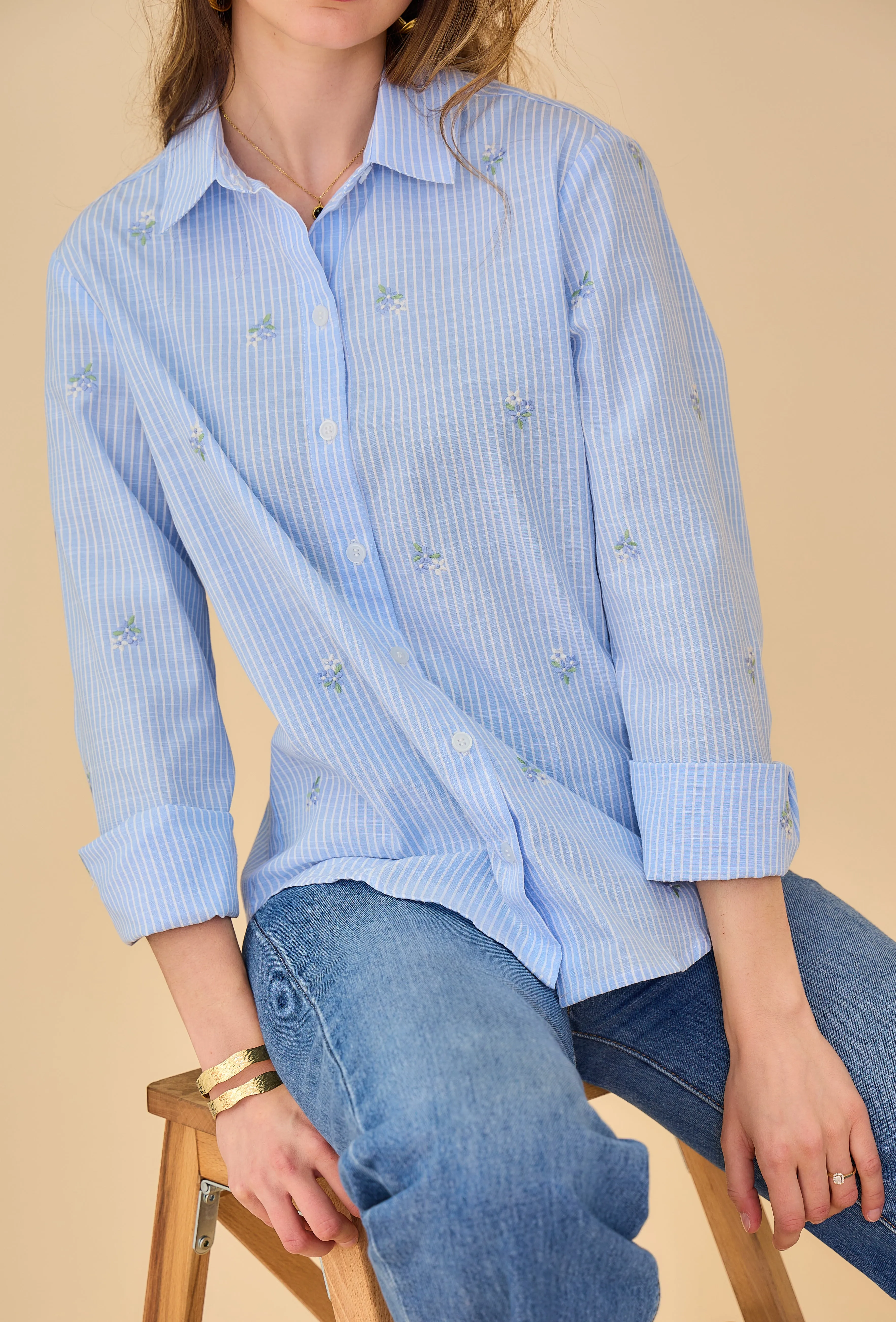 Chemise rayée à broderie fleur