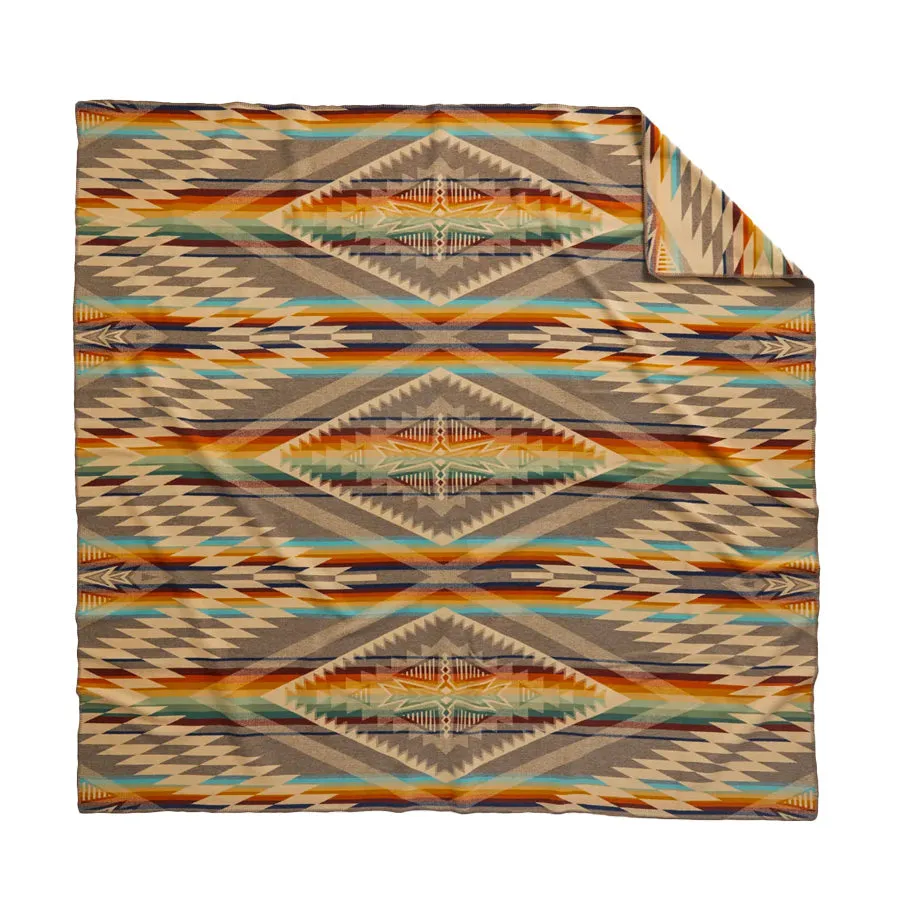Pendleton Jacquard Unnaped Robe Summerland