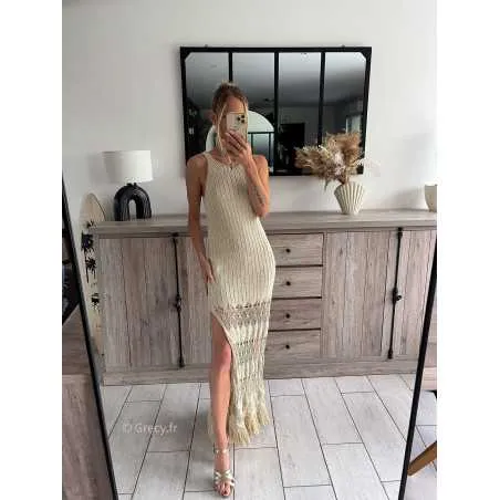 Robe longue Margaux maille dorée tissu tricoté au crochet