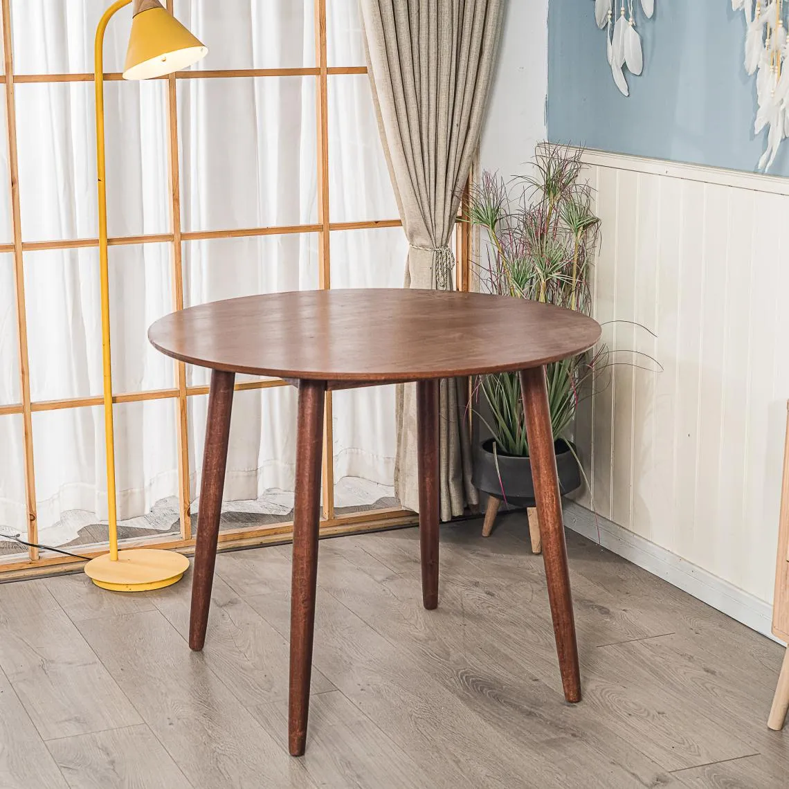 Table a Manger 4 personnes Ronde Bois  | 3 Suisses