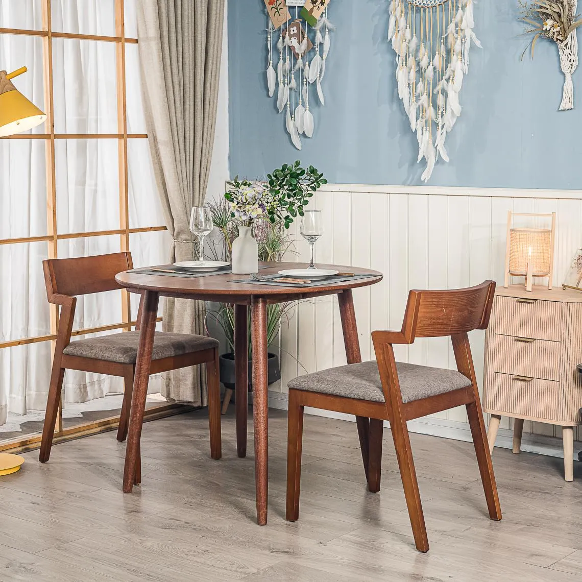 Table a Manger 4 personnes Ronde Bois  | 3 Suisses