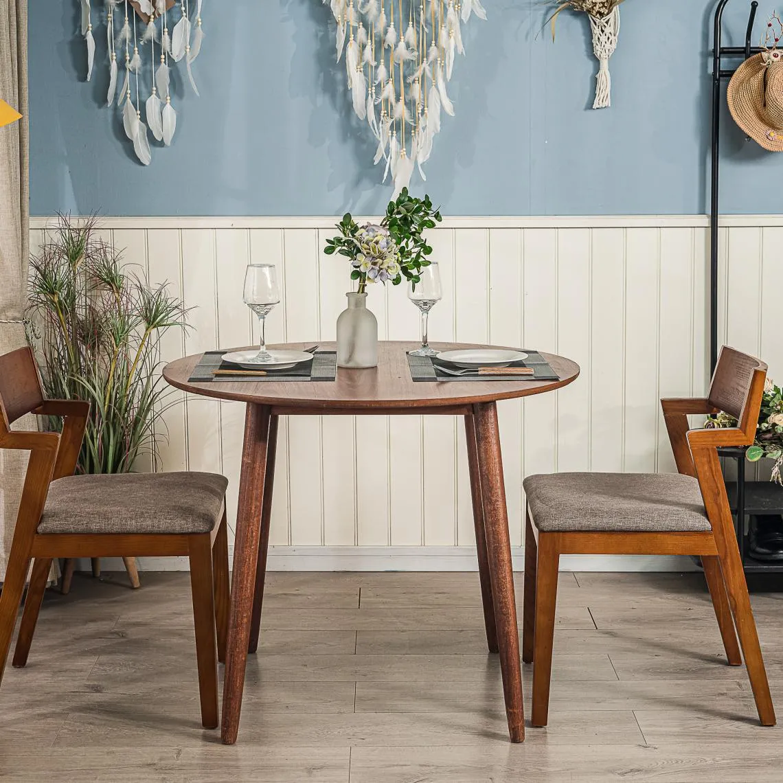 Table a Manger 4 personnes Ronde Bois  | 3 Suisses