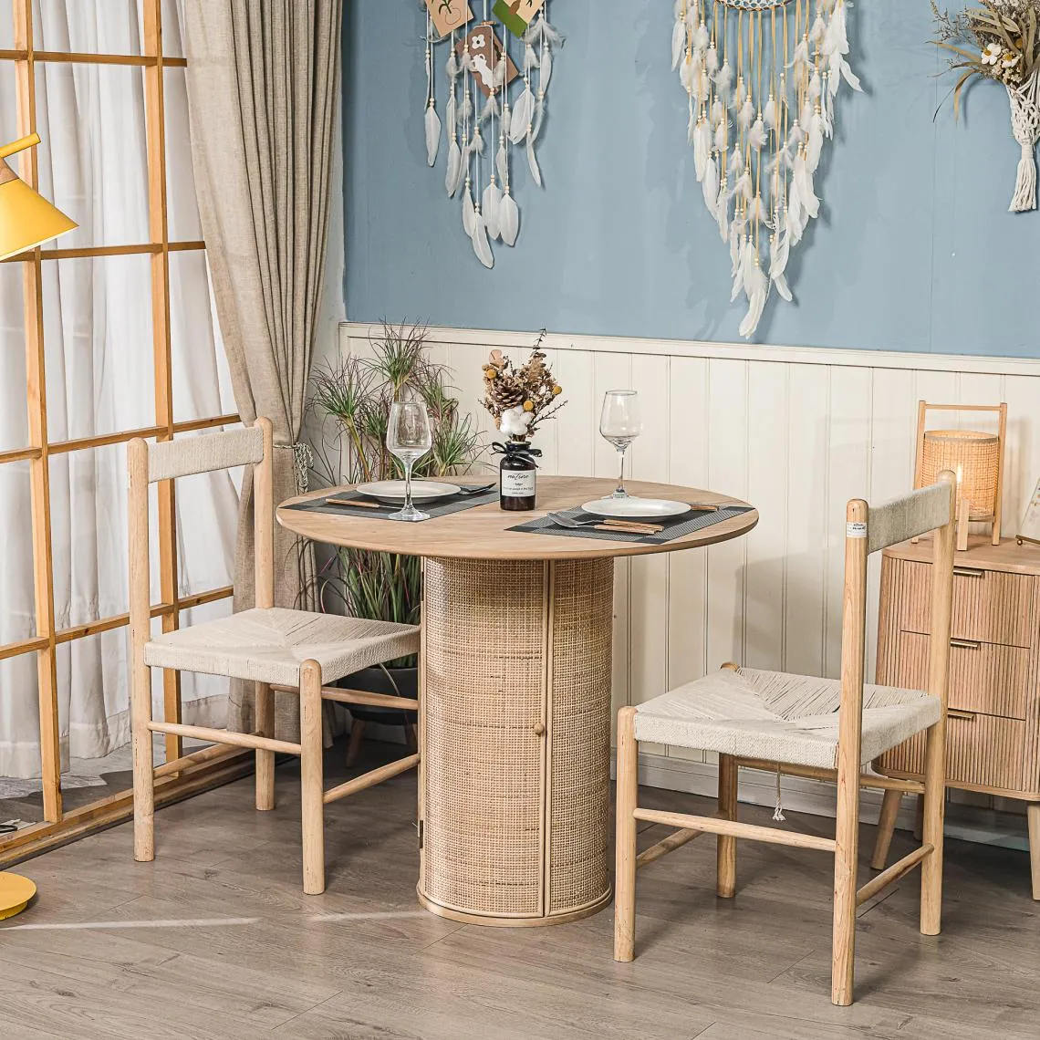 Table a Manger 4 personnes Ronde Bois Rotin | 3 Suisses